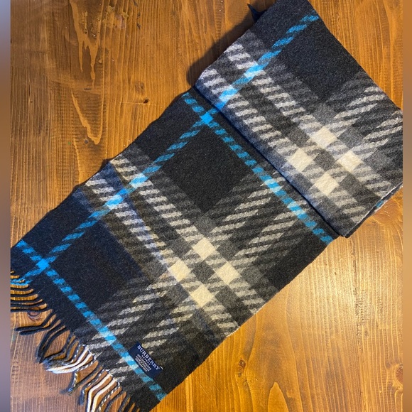 Burberry - 100% Cashmere Scarf - Picture 1 of 2